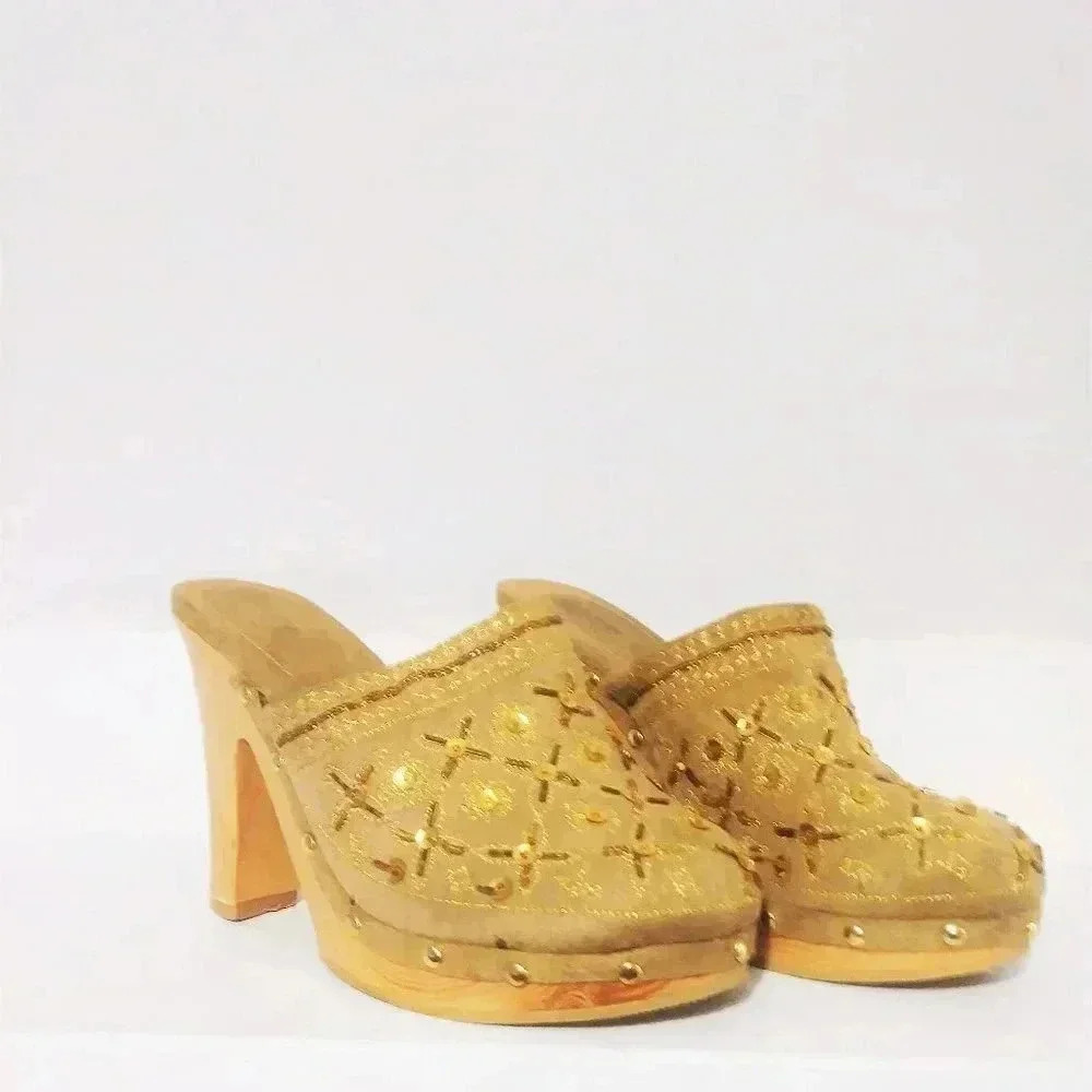 Gold Beaded Wooden Platform Clogs Mules Women's Size 7.5 Heels - Picture 2 of 7